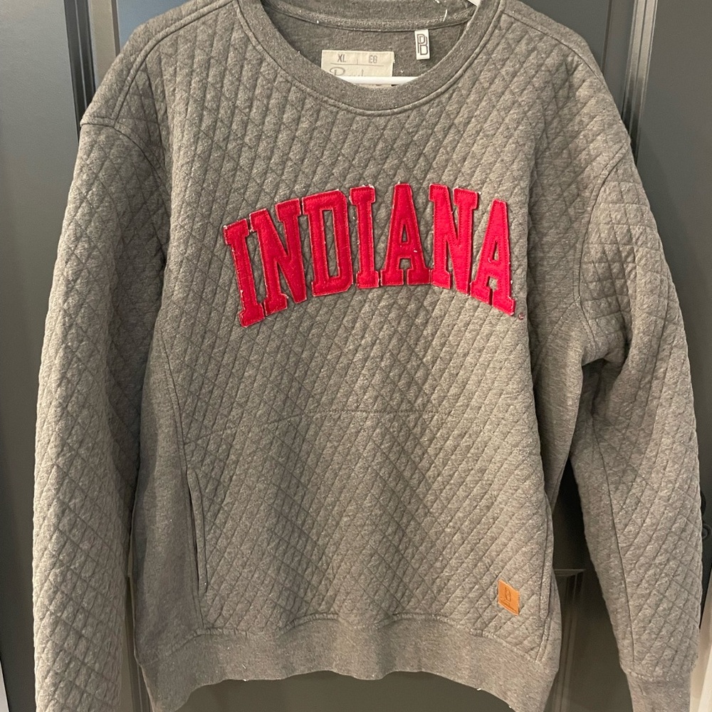 Gray Quilted Women's Sweater with Red Indiana Logo